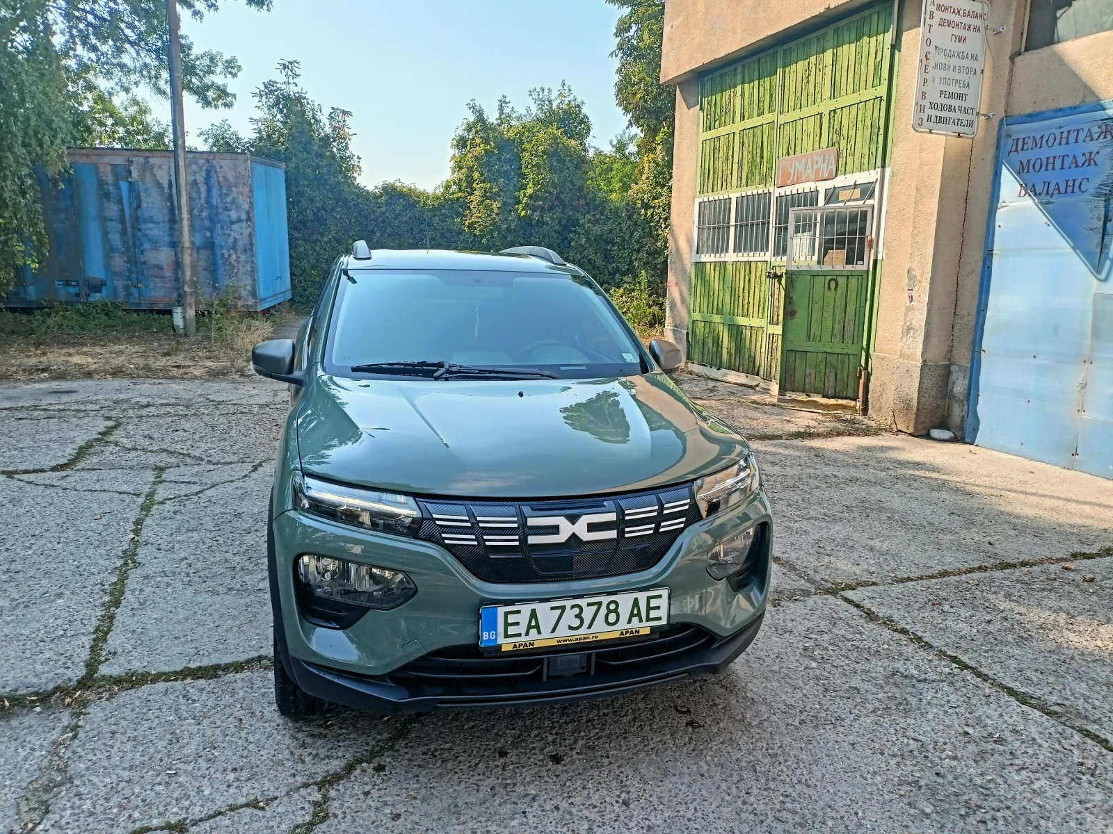 Dacia Spring, снимка 2 - Автомобили и джипове - 55806284