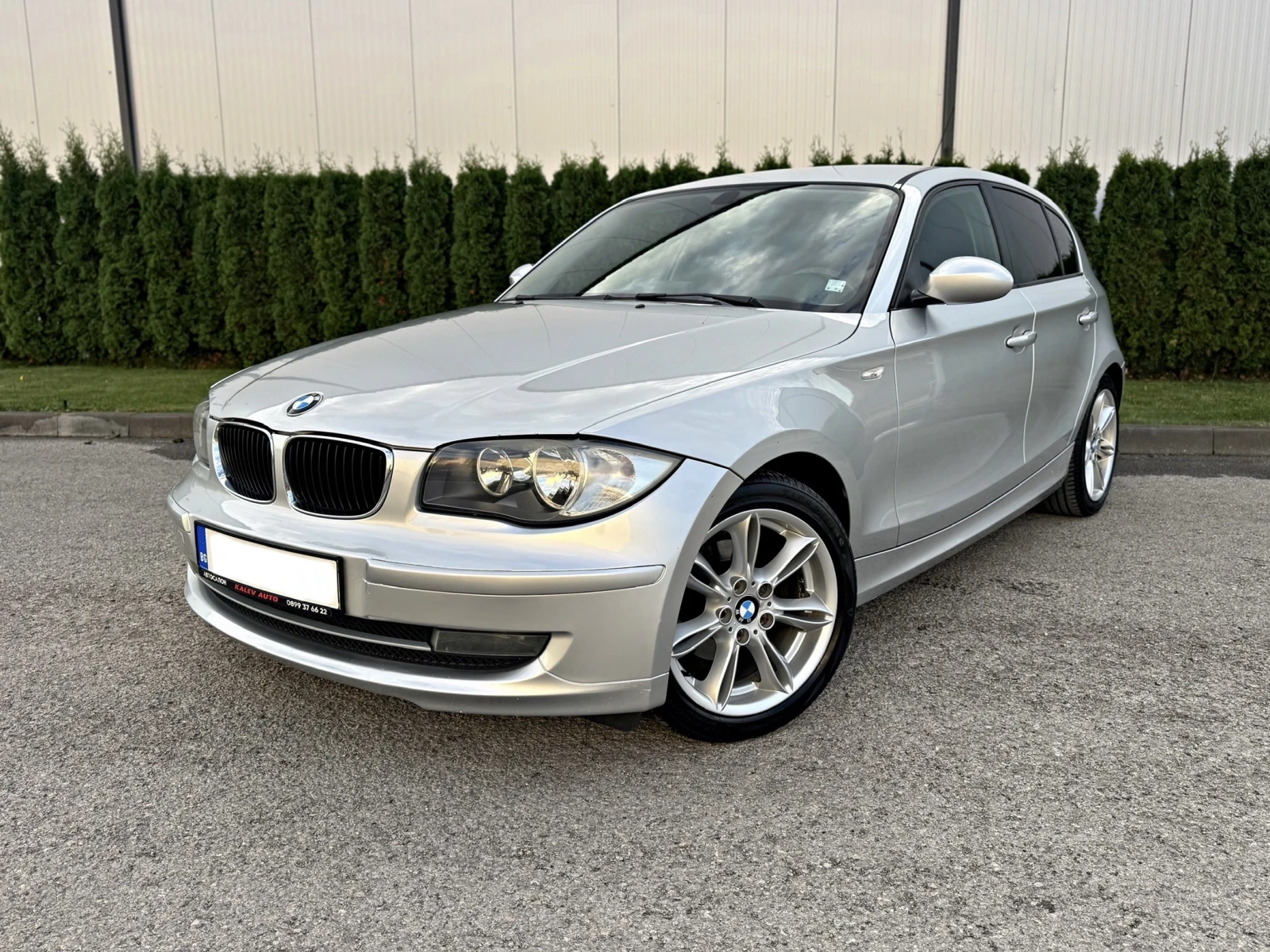 BMW 120 D Facelift* НАВИ* Регистриран/Обслужен!!!