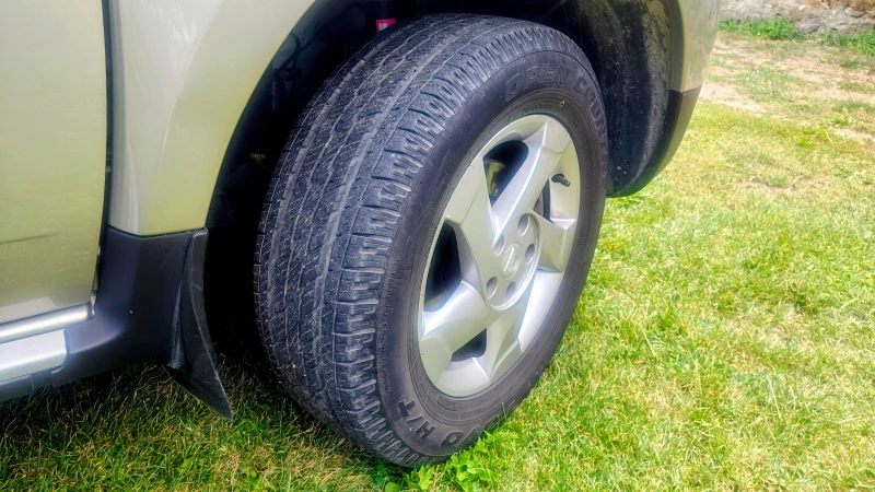 Dacia Duster, снимка 7 - Автомобили и джипове - 51709495