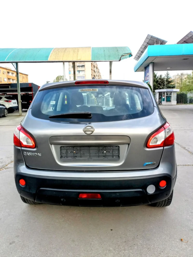 Nissan Qashqai, снимка 5 - Автомобили и джипове - 52527764
