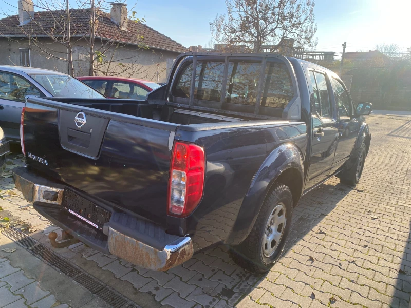 Nissan Navara 2.5 tdi 190к.с, снимка 4 - Автомобили и джипове - 52709613