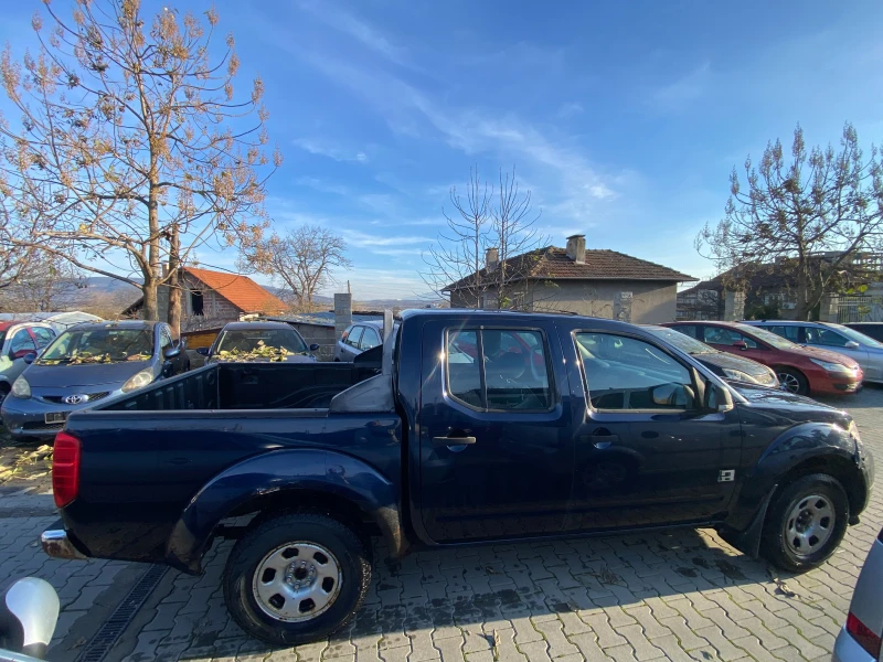 Nissan Navara 2.5 tdi 190к.с, снимка 5 - Автомобили и джипове - 52709613