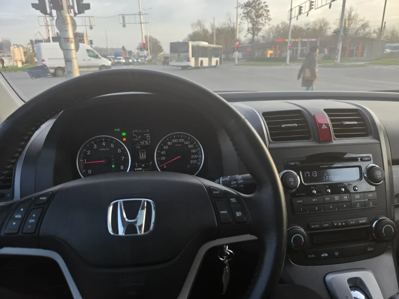 Honda Cr-v Executive , снимка 13 - Автомобили и джипове - 52811961