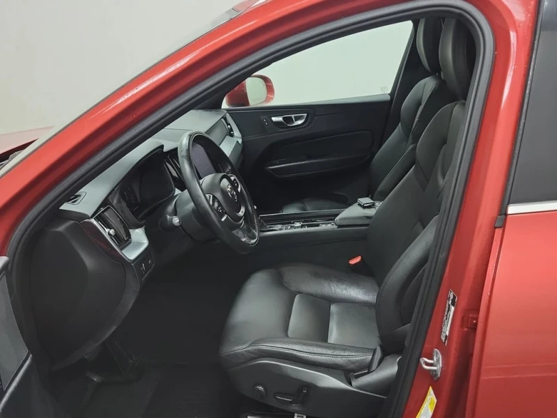 Volvo XC60 MOMENTUM  CARFAX, снимка 5 - Автомобили и джипове - 53074266