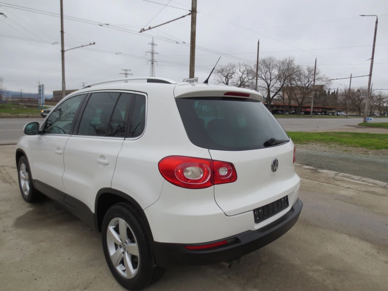 VW Tiguan 2.0 TDI 4X4, снимка 6 - Автомобили и джипове - 53429895