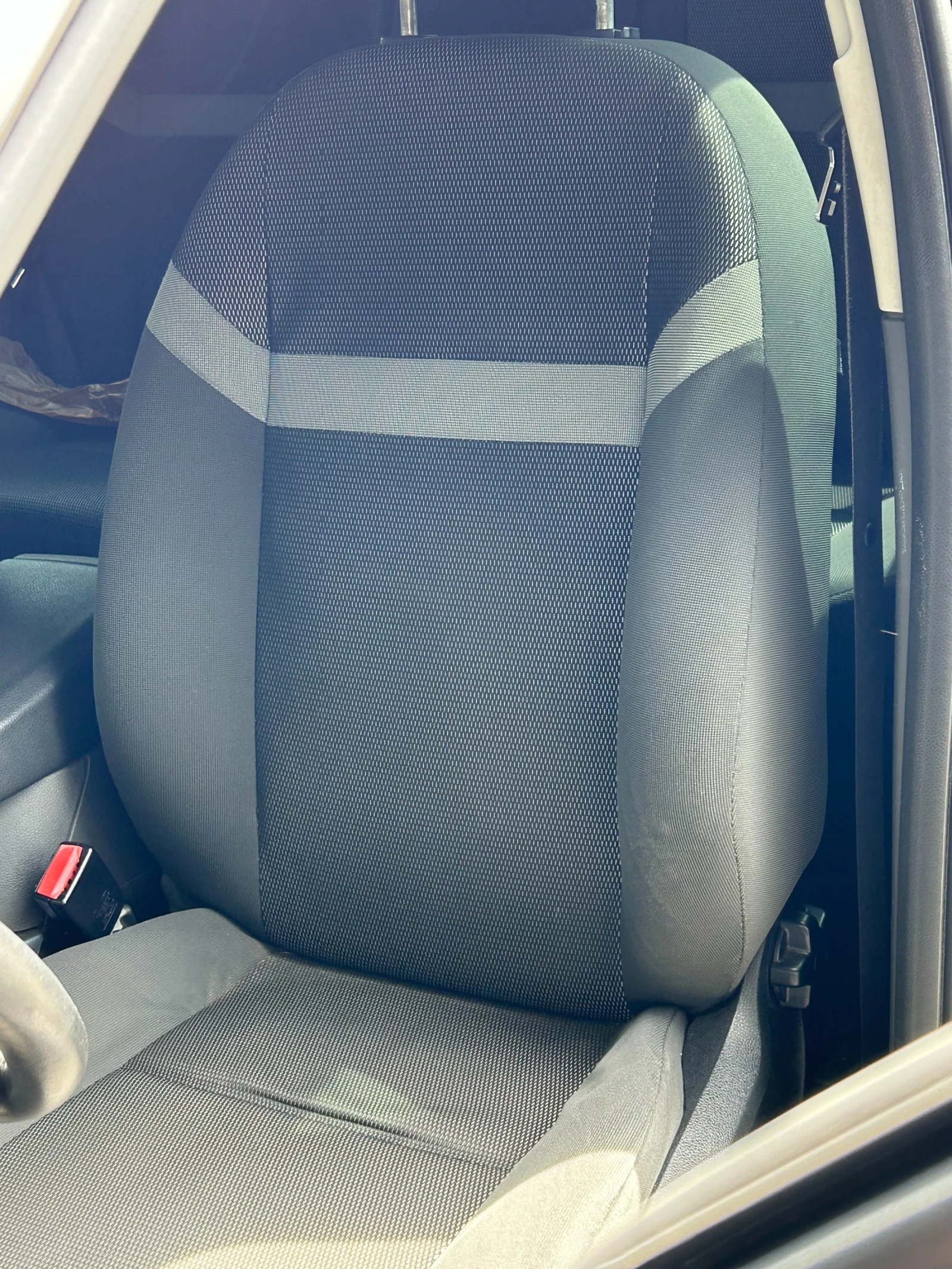 Ford Kuga  - изображение 8