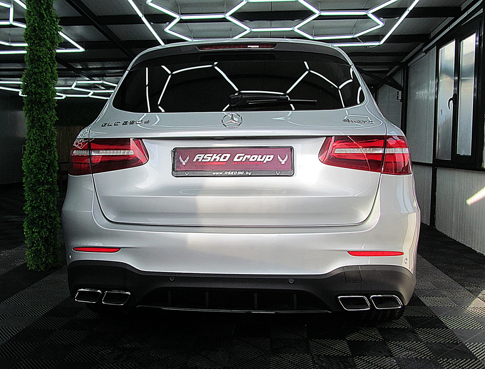 Mercedes-Benz GLC 250 PANORAMA/4-MATIC/AMG-line/ПОДГРЕВ ОБДУХВАНЕ ЛИЗИНГ - изображение 5