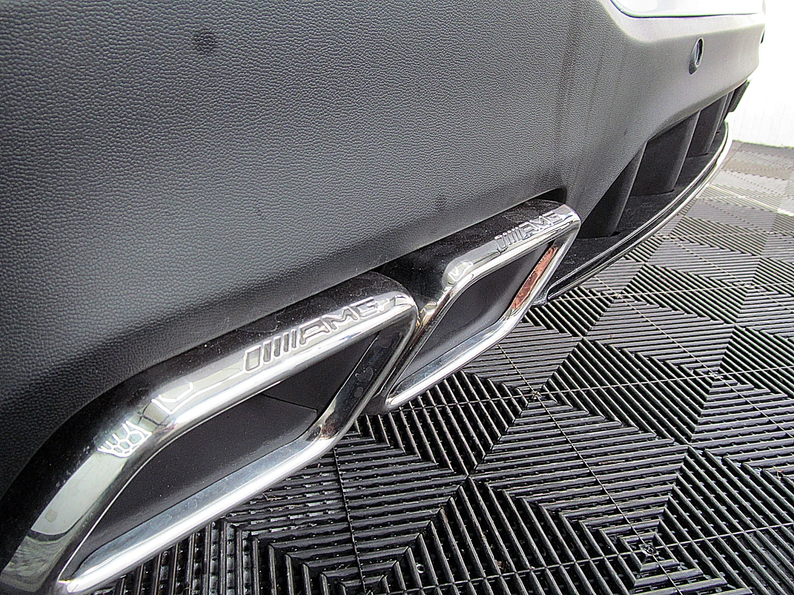 Mercedes-Benz GLC 250 PANORAMA/4-MATIC/AMG-line/ПОДГРЕВ ОБДУХВАНЕ ЛИЗИНГ - изображение 10