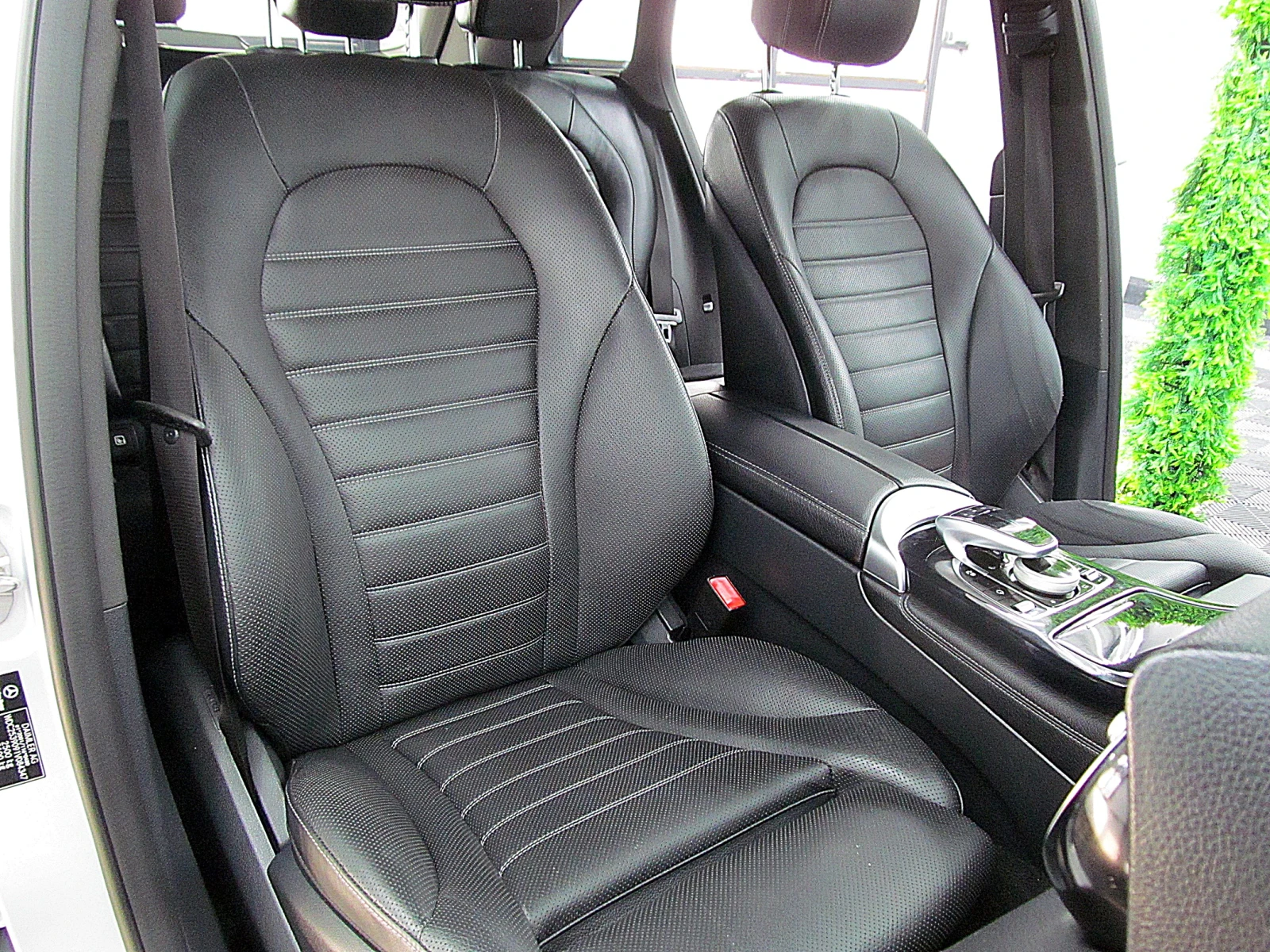 Mercedes-Benz GLC 250 PANORAMA/4-MATIC/AMG-line/������� ��������� ������ | Mobile.bg � ����������� 13