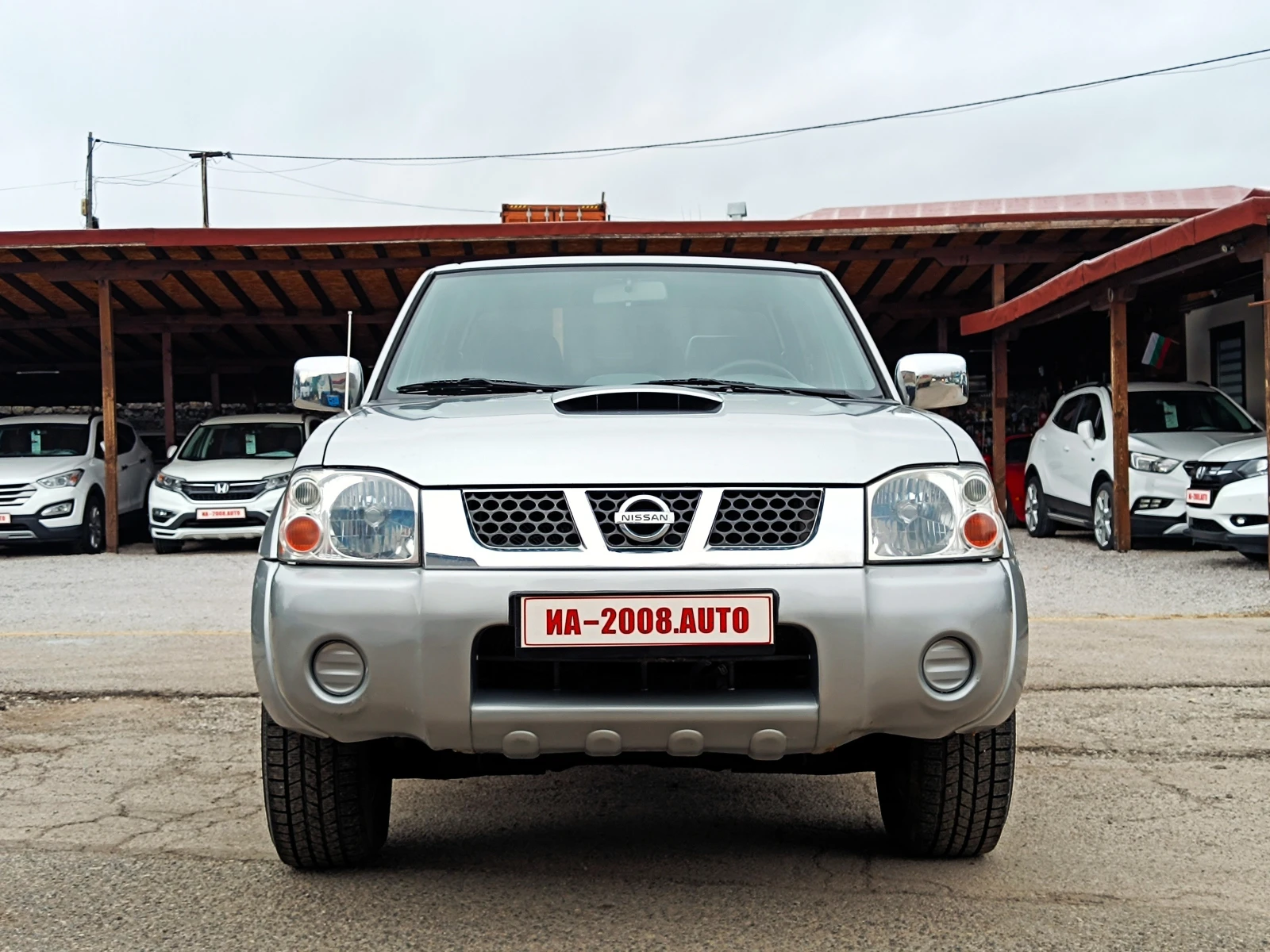 Nissan Navara 2.5 TDi* 4x4* БАВНИ* ИТАЛИЯ* НОВ ВНОС*  - изображение 2