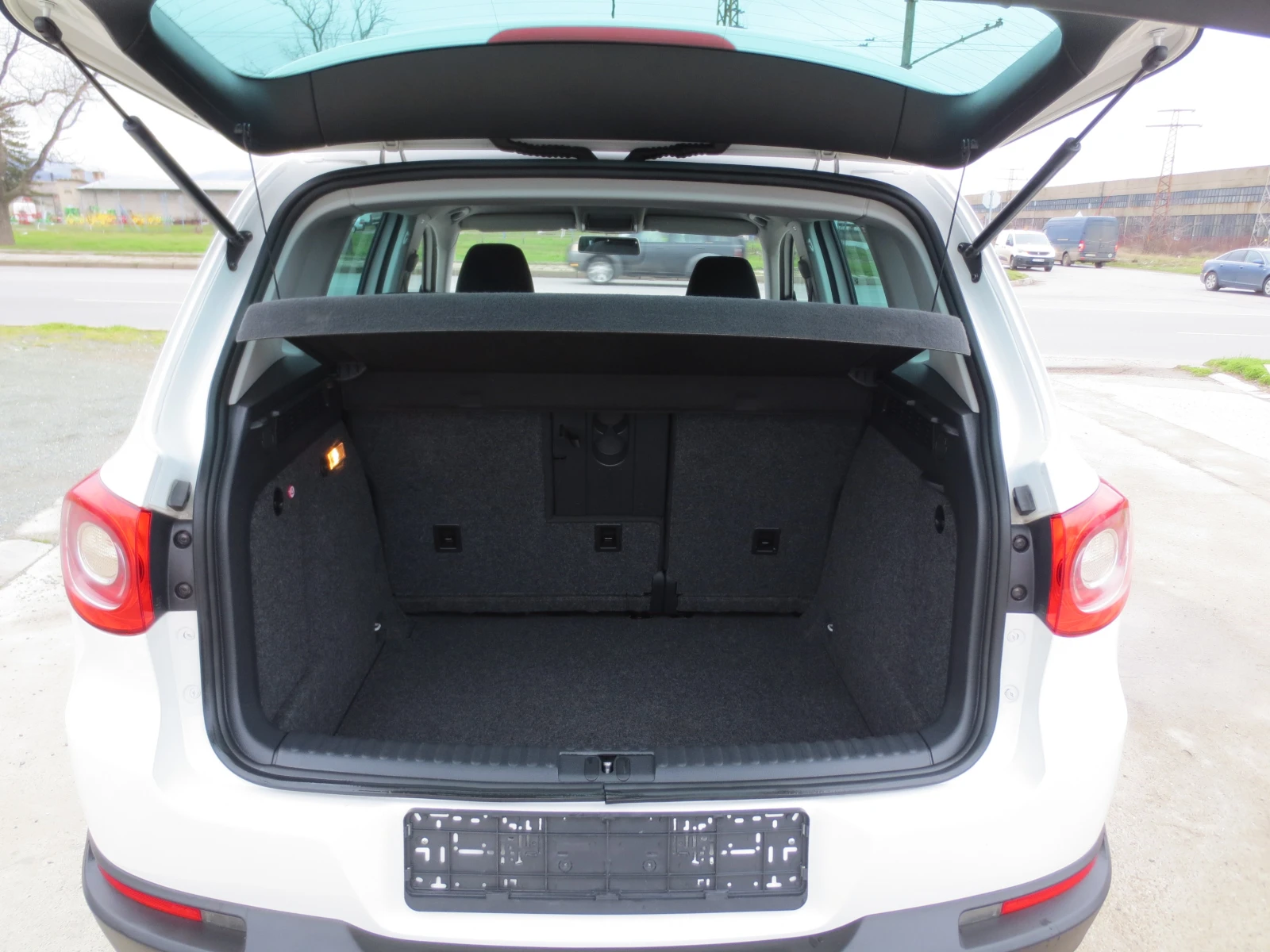 VW Tiguan 2.0 TDI 4X4 | Mobile.bg � ����������� 15