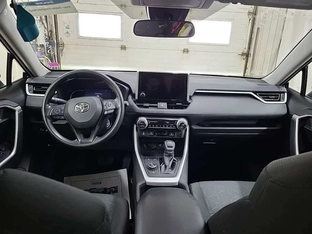 Toyota Rav4 HYBRID LE | ПАНО | KEYLESS | 360  | ПОДГРЕВИ - изображение 9