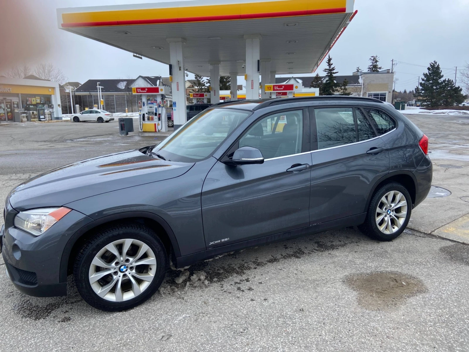 BMW X1  С РЕГИСТРАЦИЯ & АВТО КРЕДИТ 