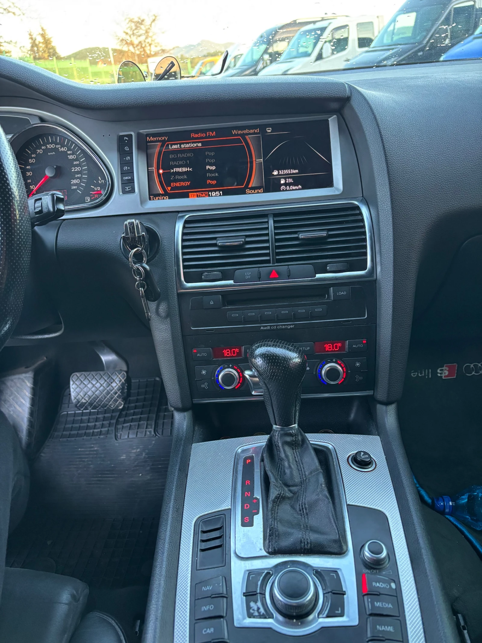 Audi Q7 Sline, снимка 8 - Автомобили и джипове - 54334976