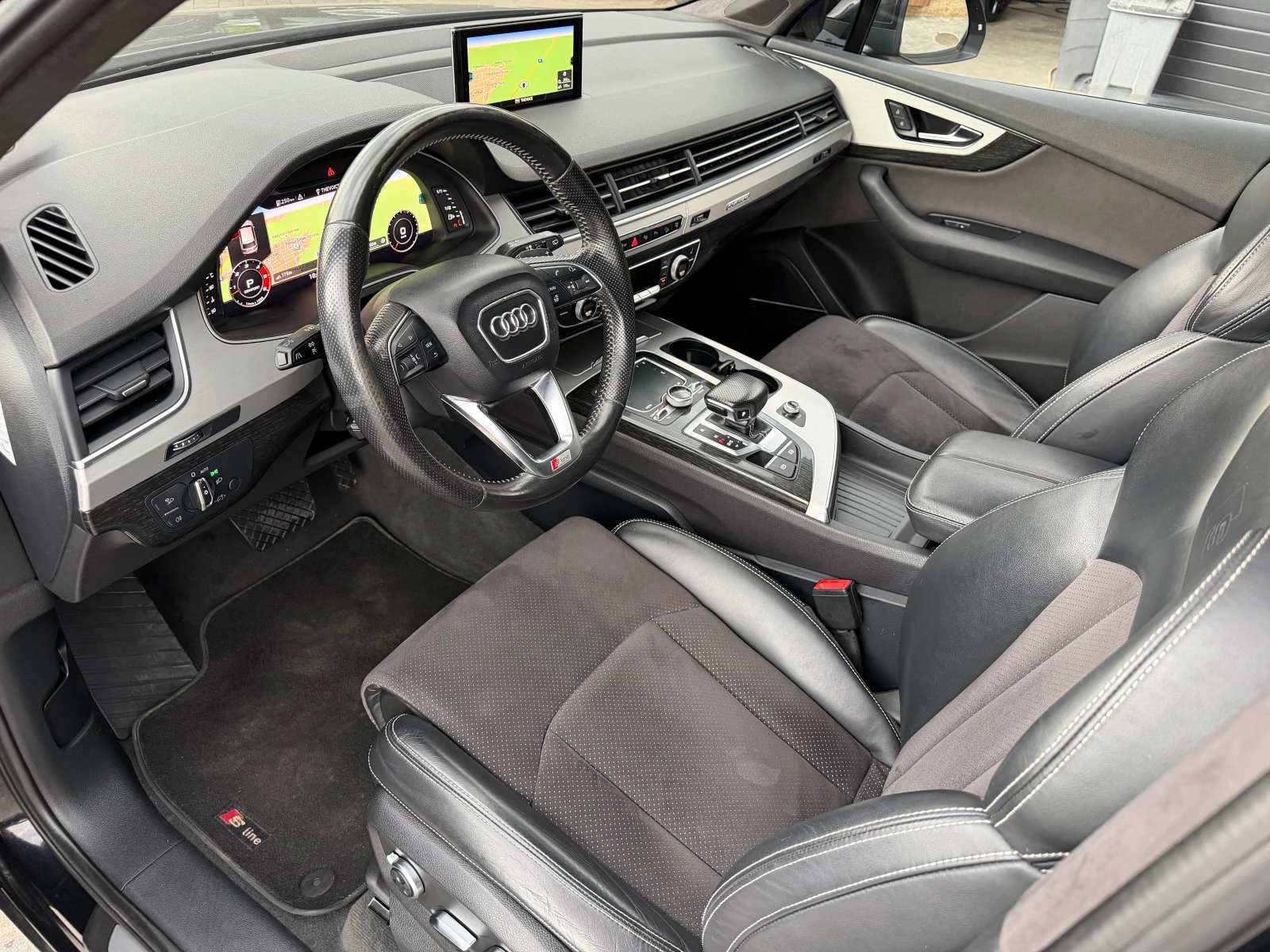 Audi Q7 3.0TDI S-line 7-Mesten #PANO#ALCANTAR#BOSE#DISTR#, снимка 9 - Автомобили и джипове - 55213650