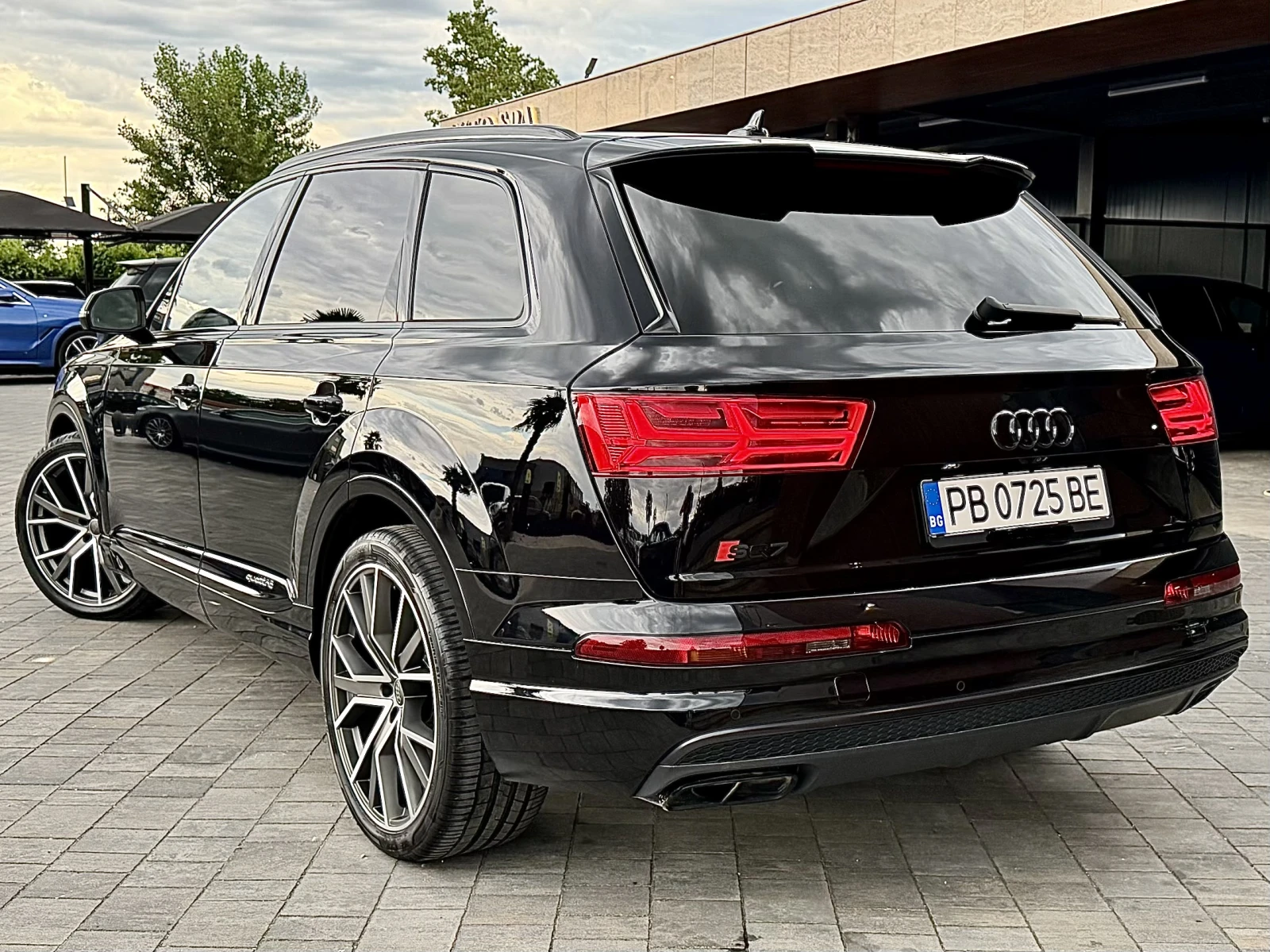 Audi Q7 3.0TDI S-line 7-Mesten #PANO#ALCANTAR#BOSE#DISTR#, снимка 4 - Автомобили и джипове - 55213650