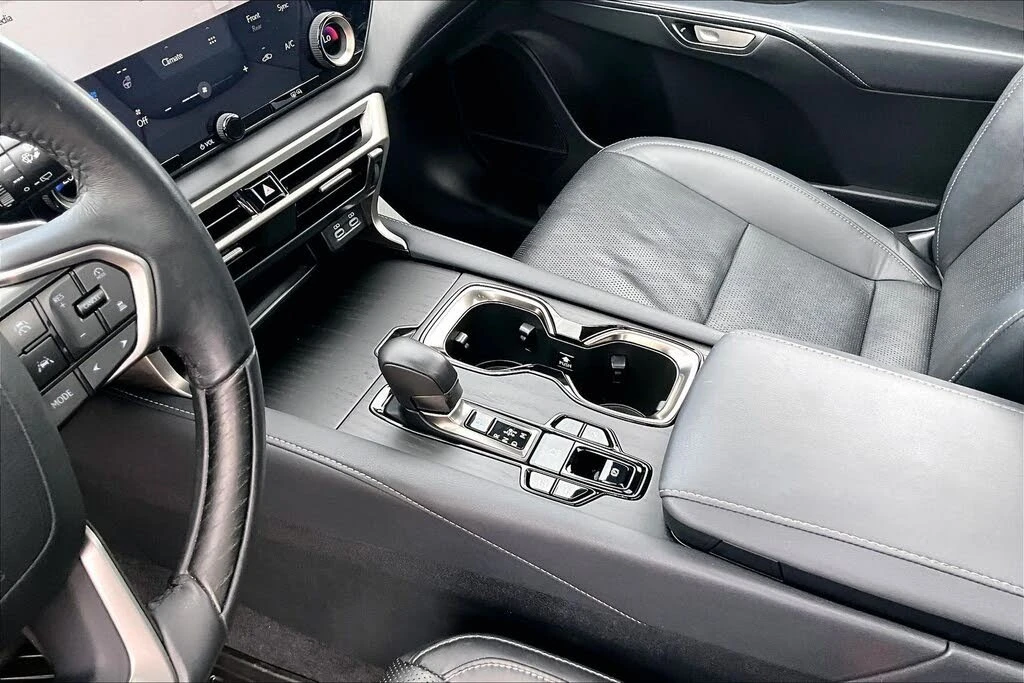 Lexus RX 350 LUXURY* AWD* ПОДГРЕВ* ОБДУХВАНЕ* ПАНО* КАМЕРА* , снимка 14 - Автомобили и джипове - 55475972