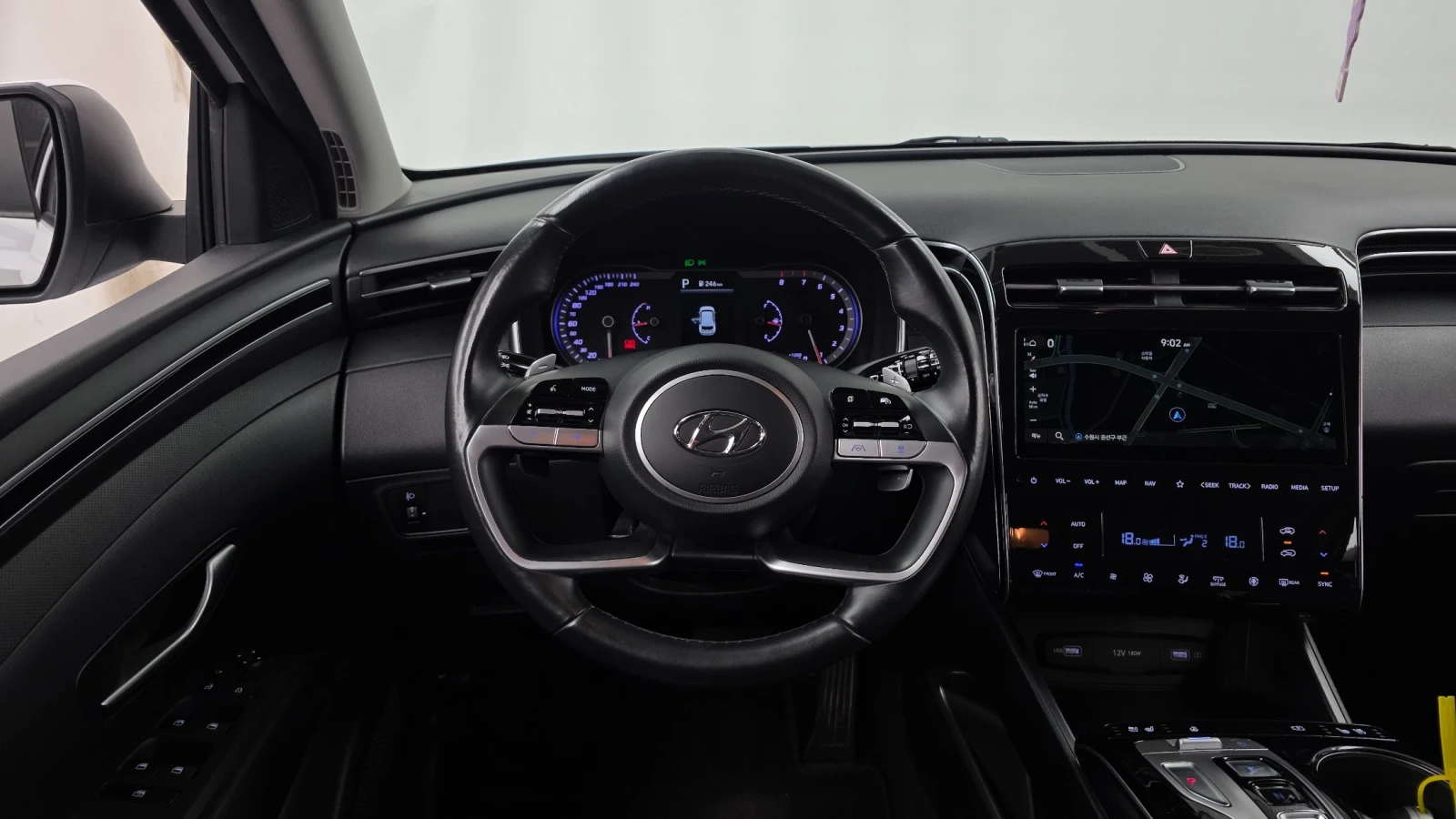 Hyundai Tucson 1.6 Turbo 2WD, снимка 13 - Автомобили и джипове - 55522549