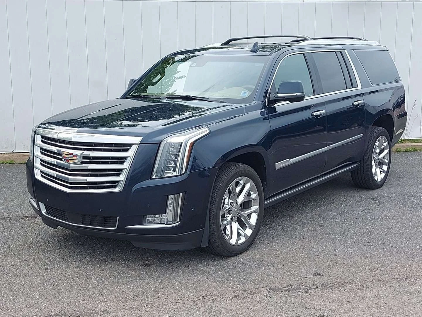 Cadillac Escalade, снимка 7 - Автомобили и джипове - 56021107