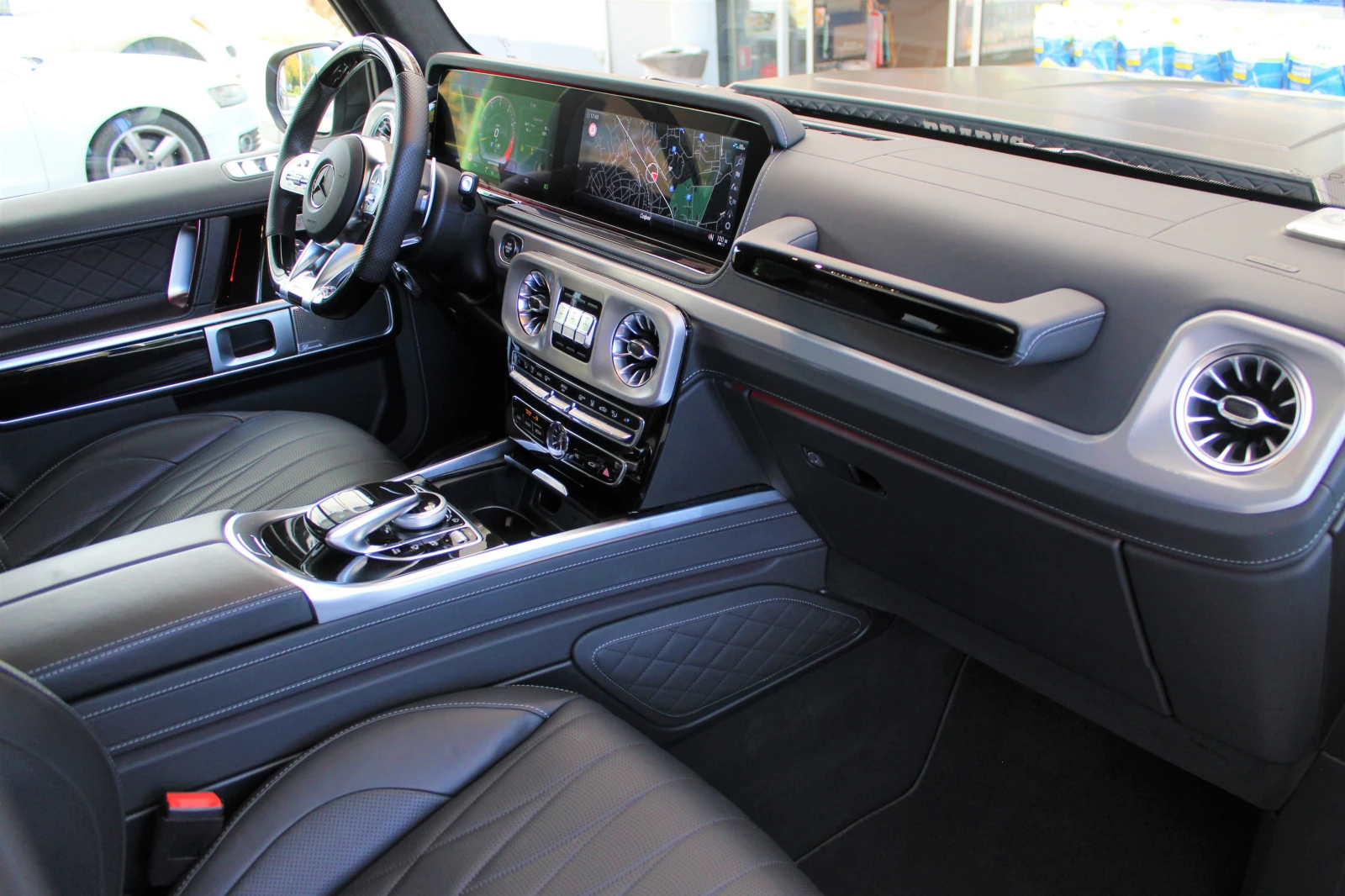 Mercedes-Benz G 63 AMG G 700  BRABUS WIDESTAR / CARBON MAT / 23 / NIGHT, снимка 12 - Автомобили и джипове - 56311862