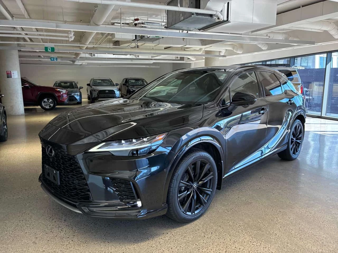 Lexus RX 500h | CARFAX | ГЛАВНО ПРЕДСТАВИТЕЛСТВО НА TOYOTA