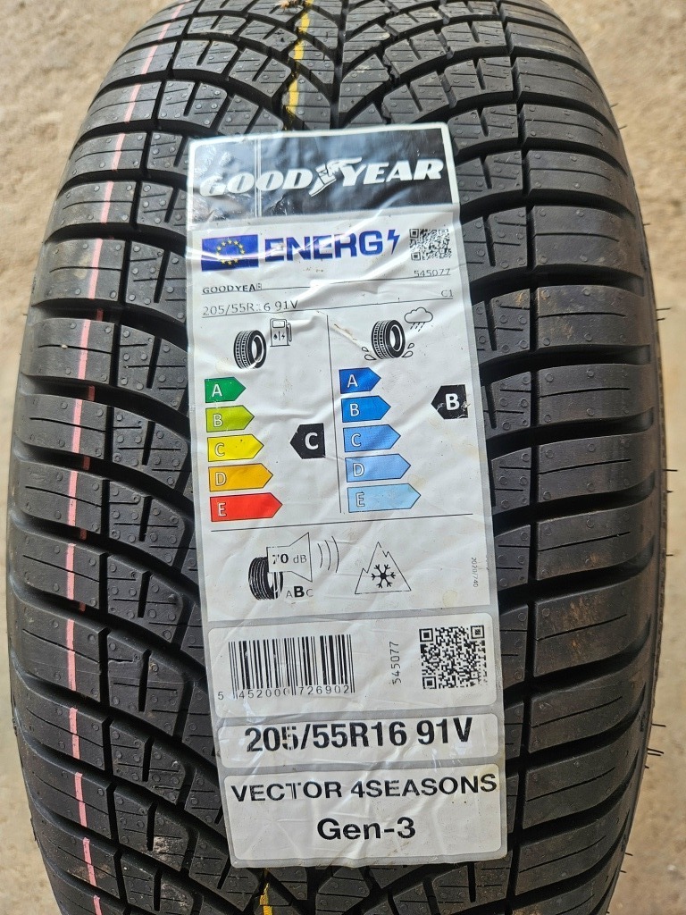 Гуми Всесезонни 205/55R16, снимка 3 - Гуми и джанти - 46596119