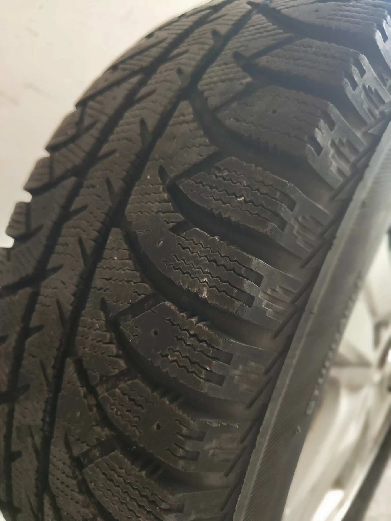    215/65R16 | Mobile.bg   5