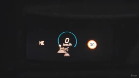 Mercedes-Benz E 350 4MATIC* HUD* КОЖА* ОБДУХВ* НАВИ* ПАНО, снимка 14