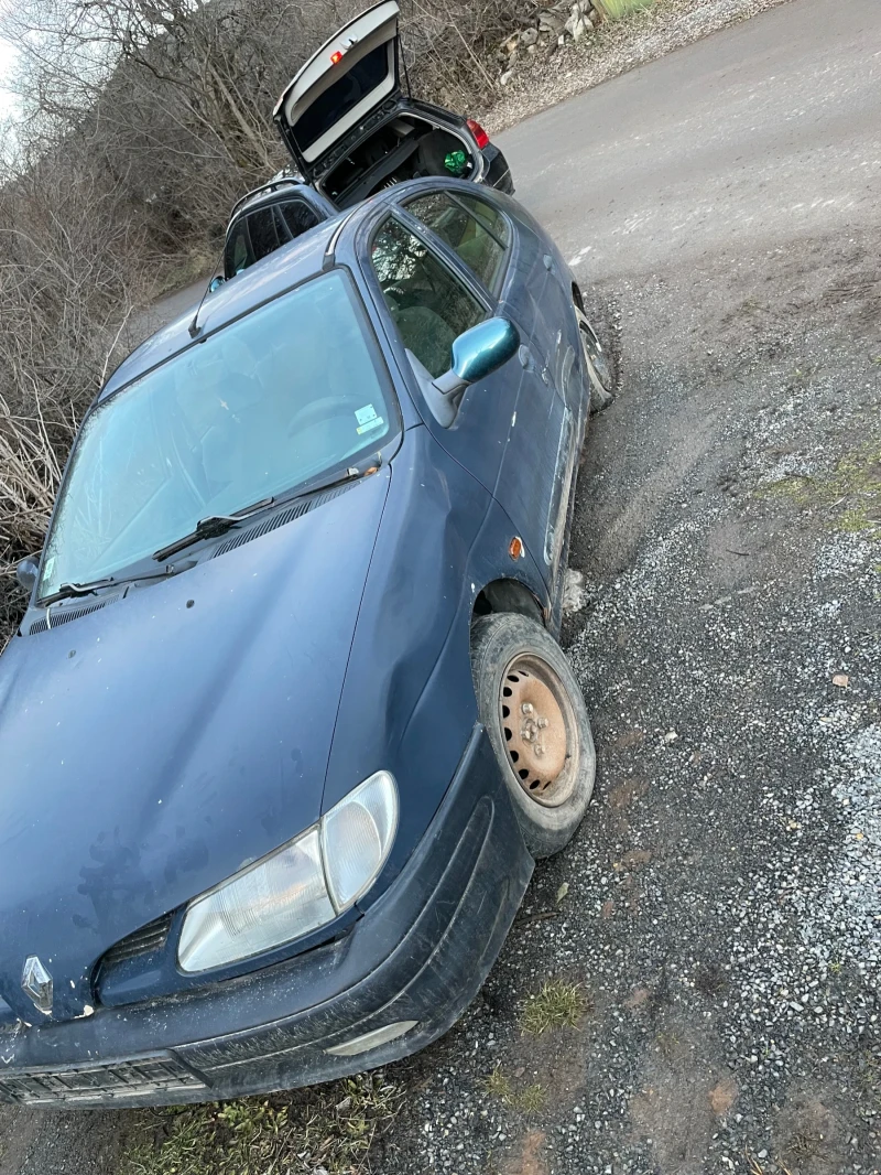 Renault Megane 1900, снимка 2 - Автомобили и джипове - 37747997