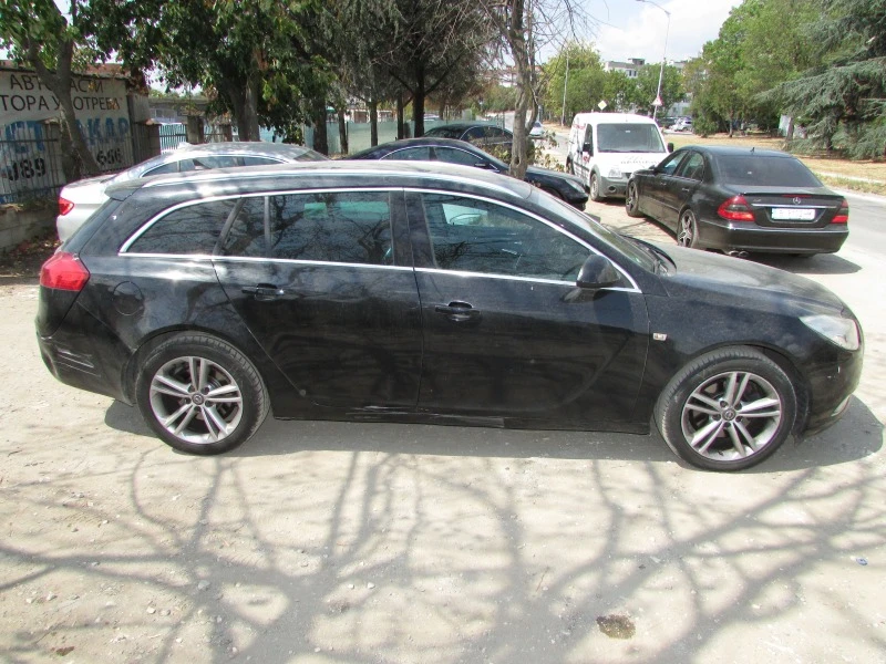 Opel Insignia 2.0CDTI , снимка 10 - Автомобили и джипове - 42021931