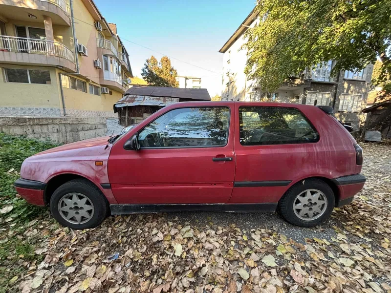 VW Golf, снимка 5 - Автомобили и джипове - 47760468