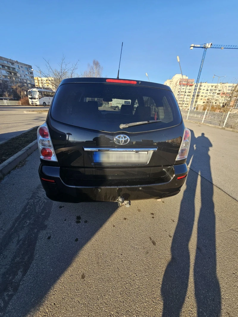 Toyota Corolla verso 1.8, снимка 6 - Автомобили и джипове - 48618085