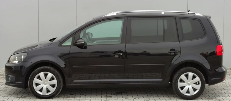 VW Touran 1.6TDI* 105к.с* NAVI* 6+ 1 места* , снимка 7 - Автомобили и джипове - 48666884