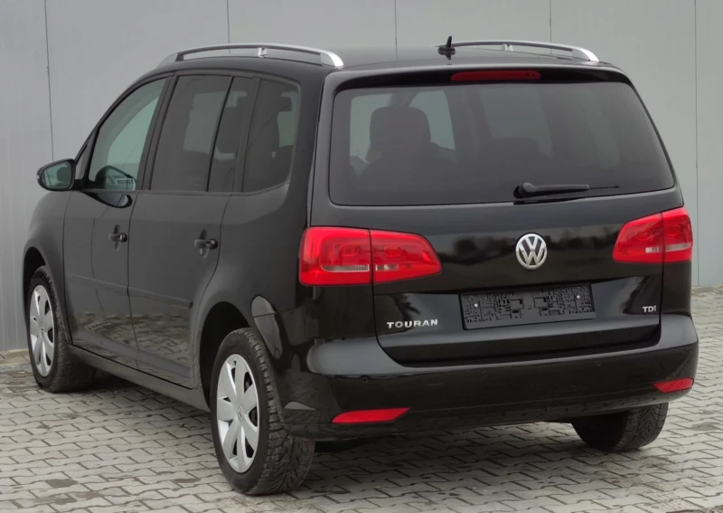 VW Touran 1.6TDI* 105к.с* NAVI* 6+ 1 места* , снимка 6 - Автомобили и джипове - 48666884