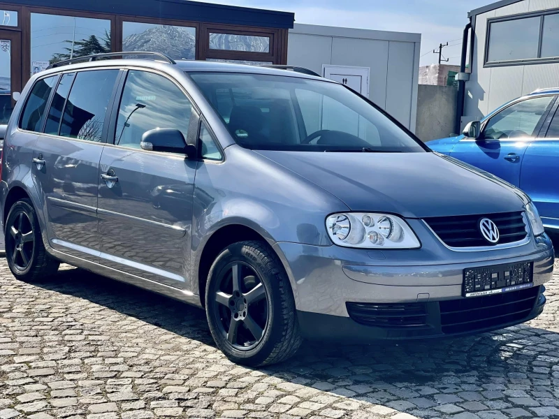 VW Touran 1.6 6-скорости, снимка 7 - Автомобили и джипове - 49233410