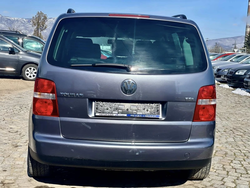 VW Touran 1.6 6-скорости, снимка 4 - Автомобили и джипове - 49233410