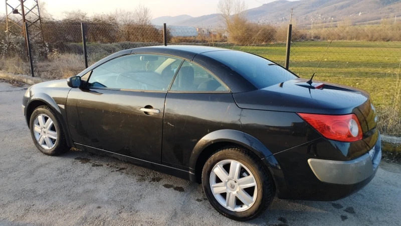 Renault Megane 1.6i , снимка 5 - Автомобили и джипове - 52500793