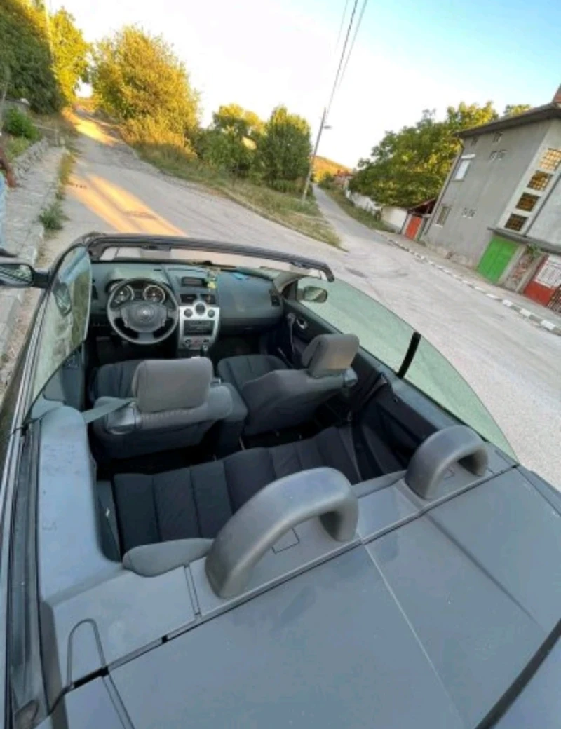 Renault Megane 1.6i , снимка 7 - Автомобили и джипове - 52500793