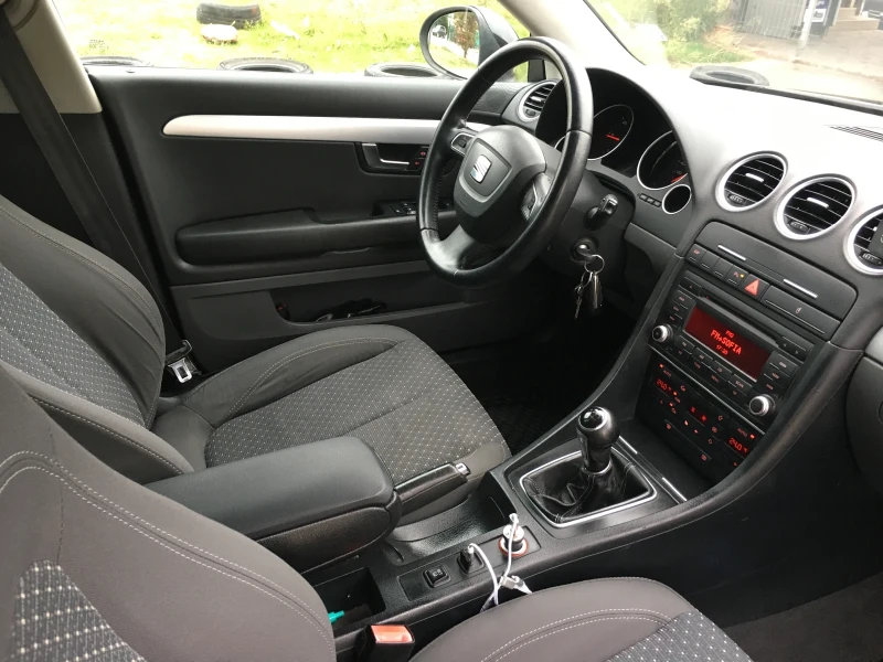 Seat Exeo 2.0TDI 143k.c.ST, снимка 10 - Автомобили и джипове - 52065901