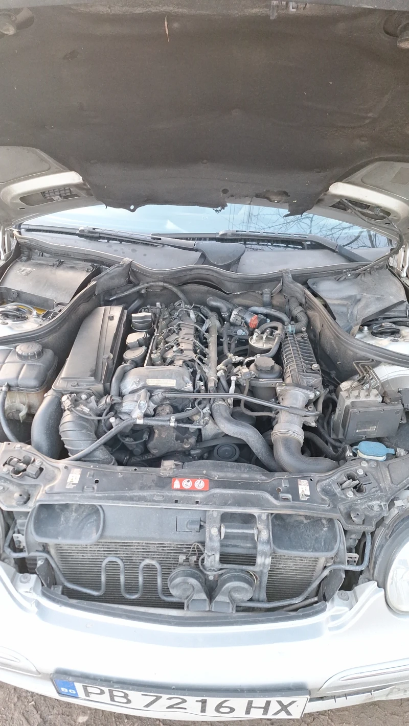 Mercedes-Benz 220, снимка 6 - Автомобили и джипове - 52179451