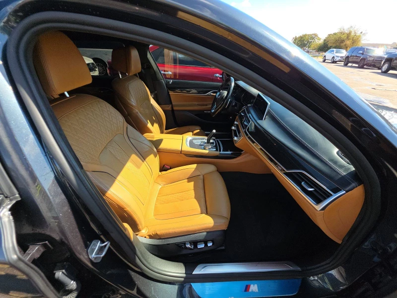 BMW 750 INDIVIDUAL* BOWERS&WILKINS* M PACK* , снимка 12 - Автомобили и джипове - 52337552