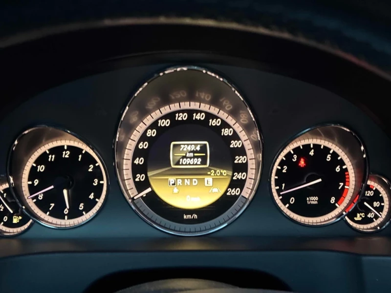 Mercedes-Benz E 350 * CARFAX * ЦЕНА ДО БЪЛГАРИЯ, снимка 9 - Автомобили и джипове - 52693908