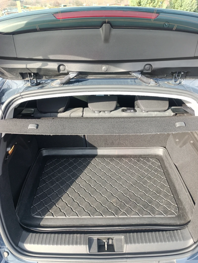 Renault Captur 1.0 TCe, снимка 17 - Автомобили и джипове - 53420000