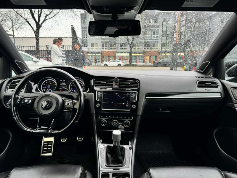 VW Golf R LINE/Heated Seats/Keyless/Navi, снимка 9 - Автомобили и джипове - 53538541