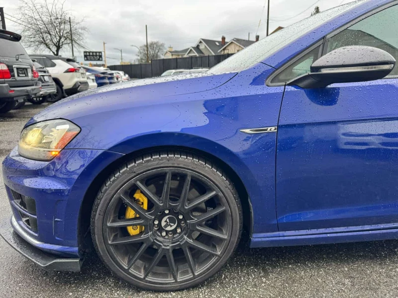 VW Golf R LINE/Heated Seats/Keyless/Navi, снимка 3 - Автомобили и джипове - 53538541