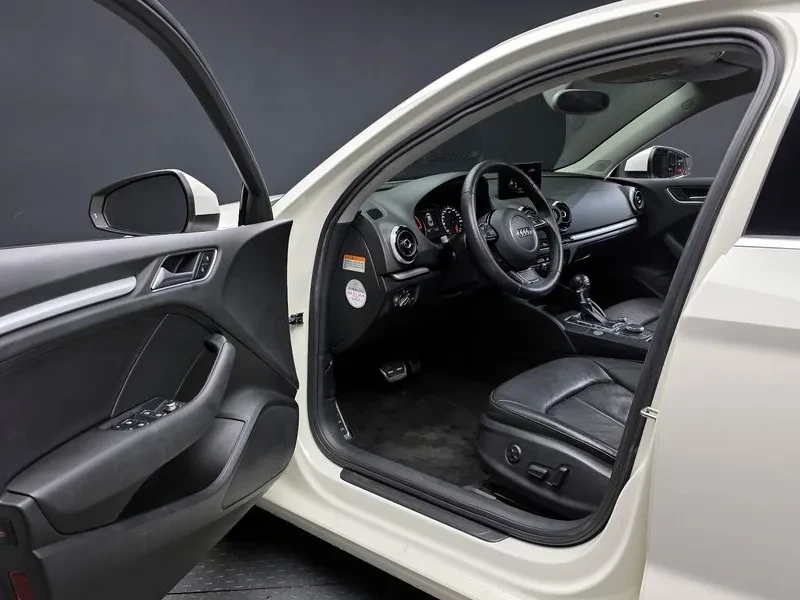 Audi A3 2.0 TDI, снимка 10 - Автомобили и джипове - 54971513