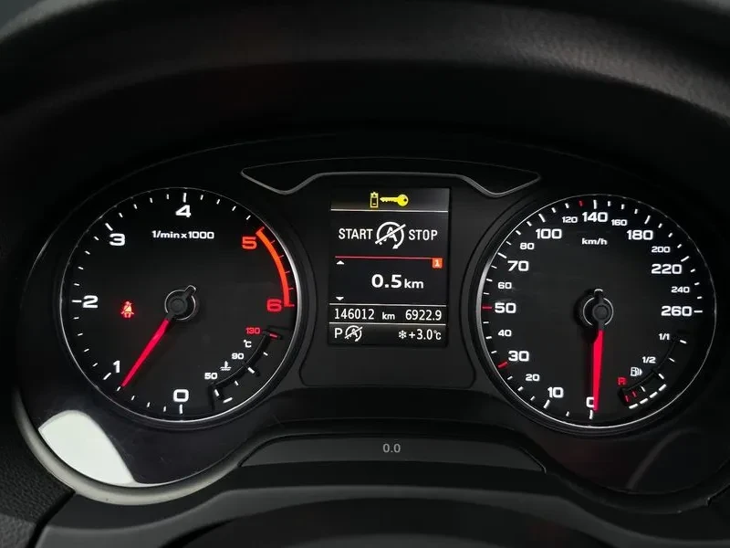 Audi A3 2.0 TDI, снимка 8 - Автомобили и джипове - 54971513