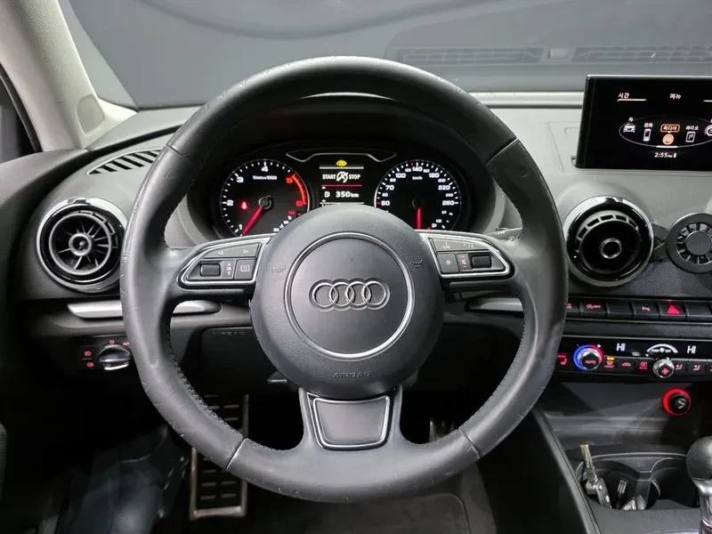 Audi A3 2.0 TDI, снимка 13 - Автомобили и джипове - 54971513