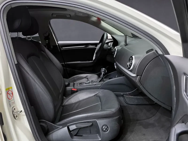 Audi A3 2.0 TDI, снимка 11 - Автомобили и джипове - 54971513