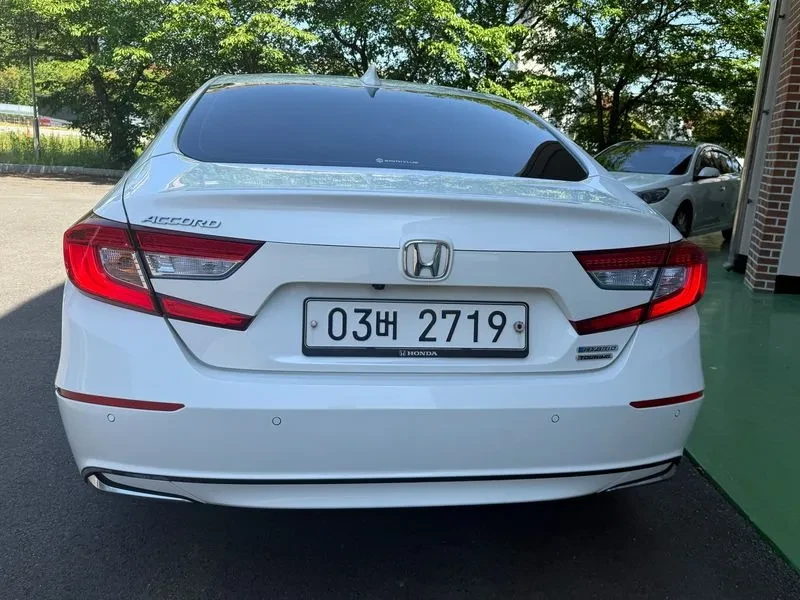 Honda Accord 10Th Generation 2.0 Hybrid Touring | Mobile.bg � ����������� 13
